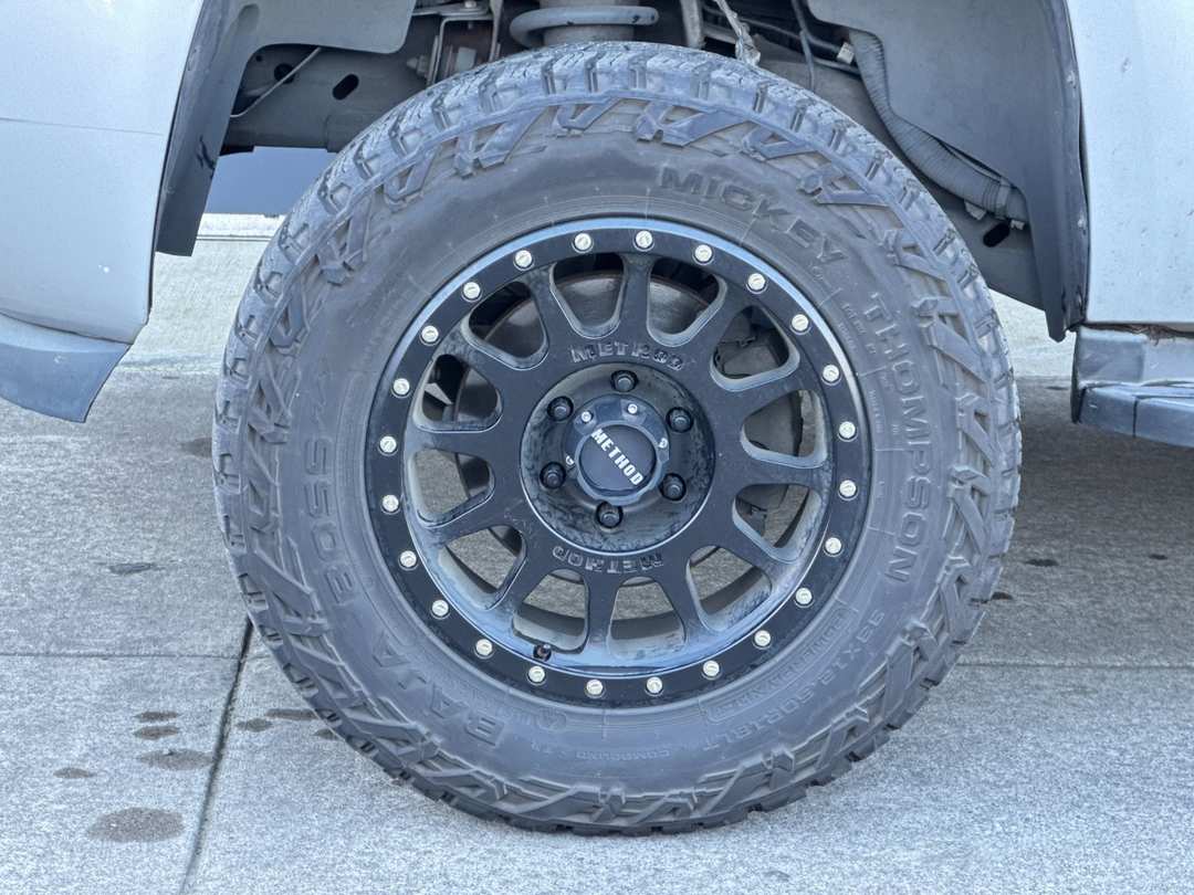 2014 Chevrolet Tahoe LT - Image 25