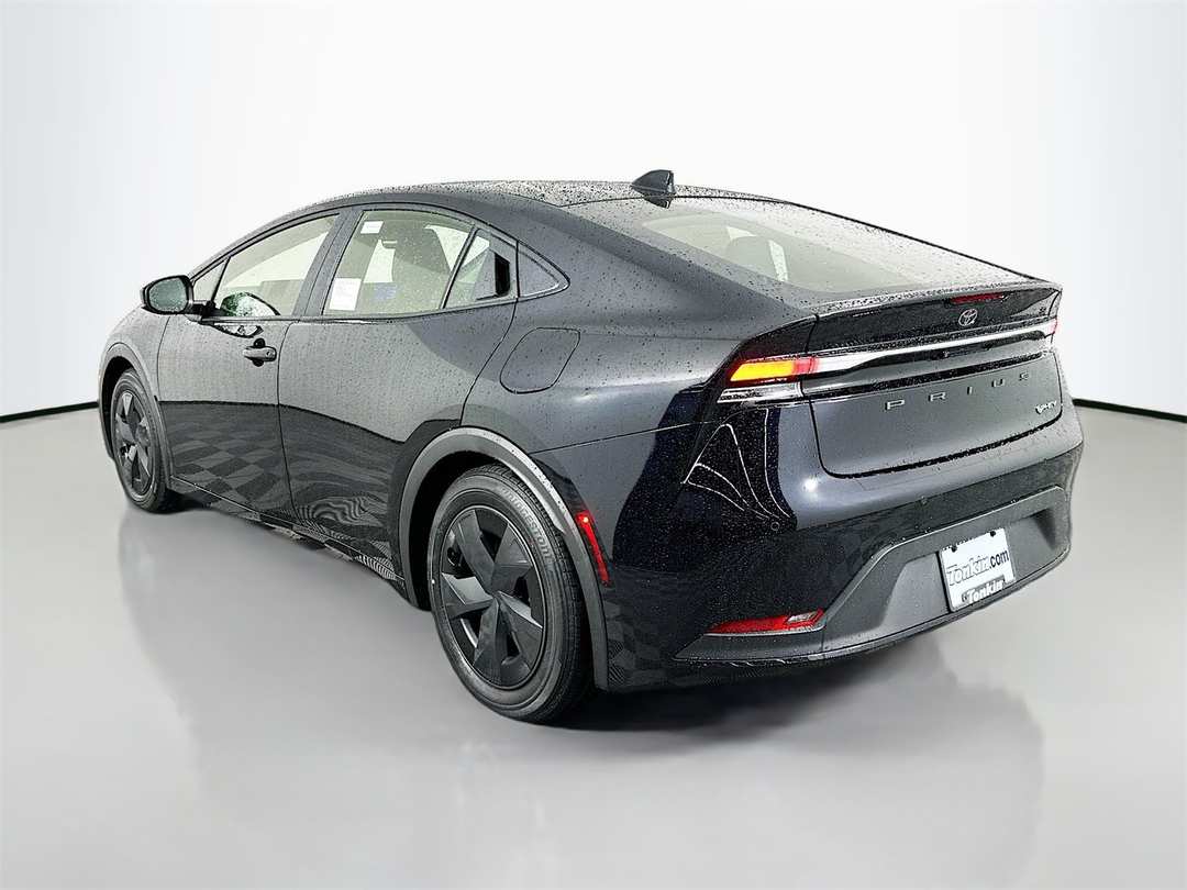 2026 Toyota Prius SE - Image 5