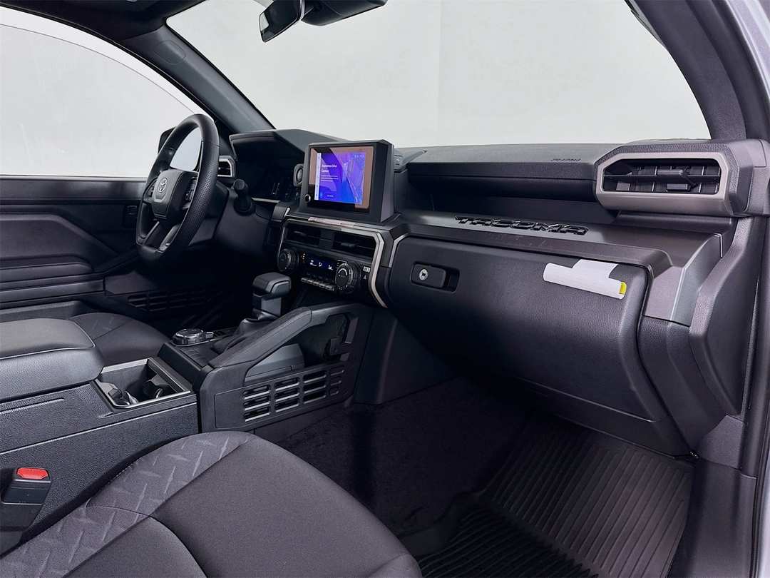 2025 Toyota Tacoma SR5 - Image 28