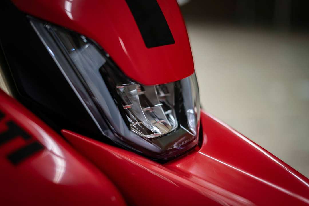 2024 Ducati Hypermotard 698 Mono - Image 9