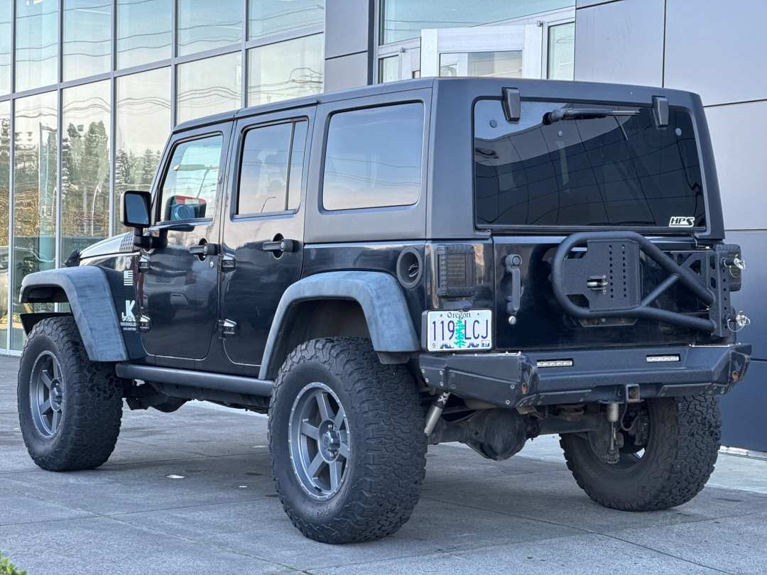 2012 Jeep Wrangler Unlimited Rubicon - Image 5