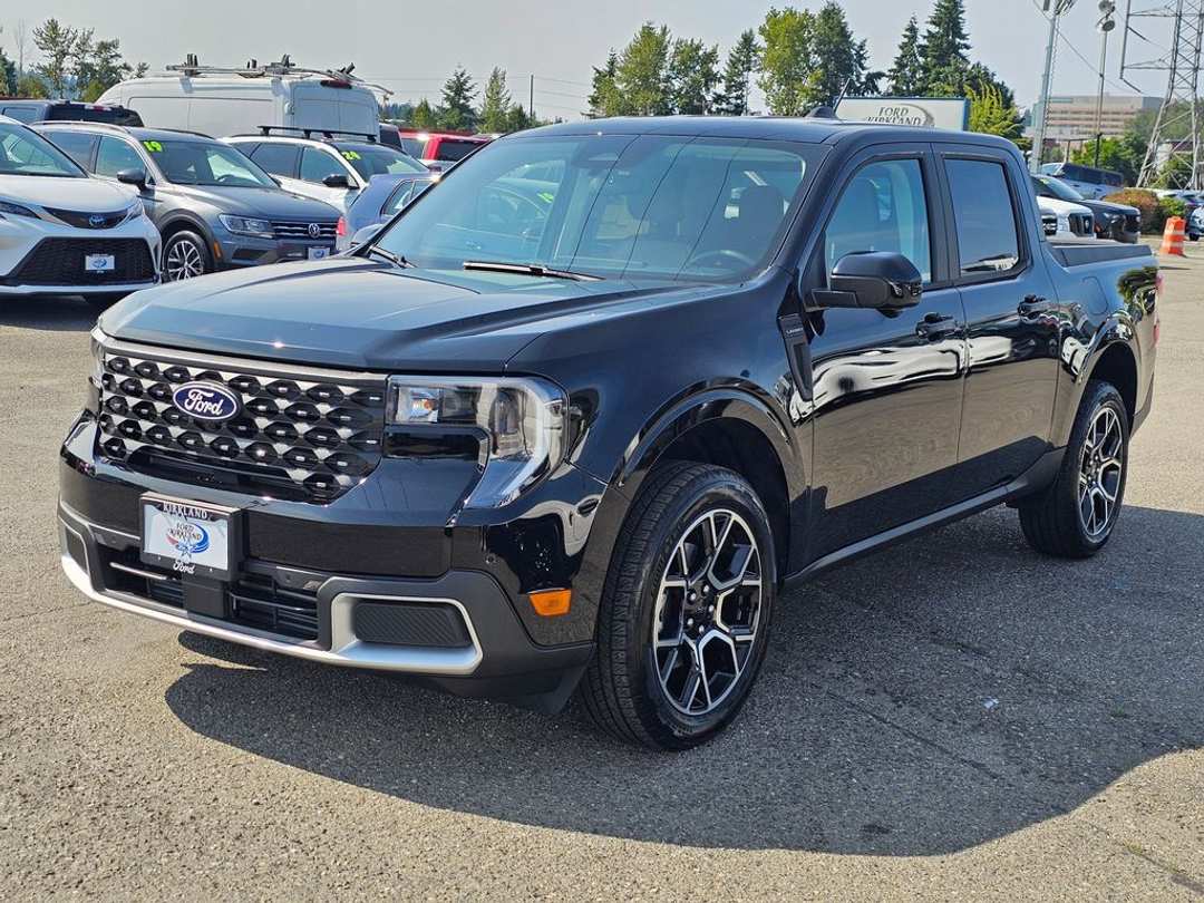 2025 Ford Maverick Lariat - Image 3