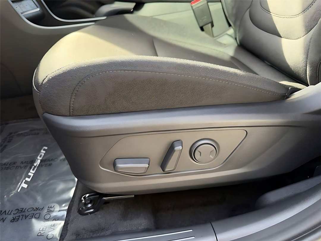 2026 Hyundai Tucson SEL - Image 13