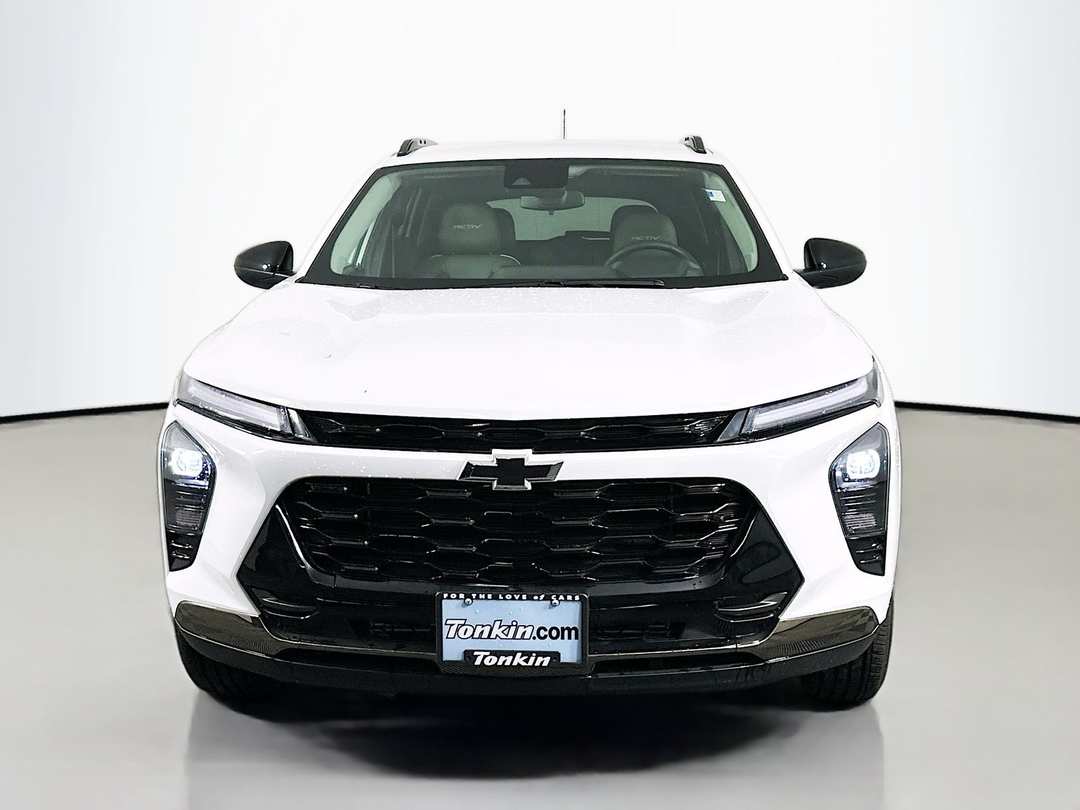 2025 Chevrolet Trax ACTIV - Image 2