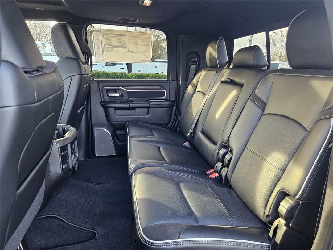 2026 Ram 2500 Laramie - Image 29