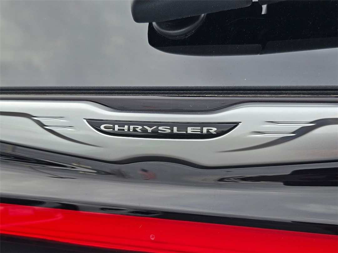 2026 Chrysler Pacifica Select - Image 33