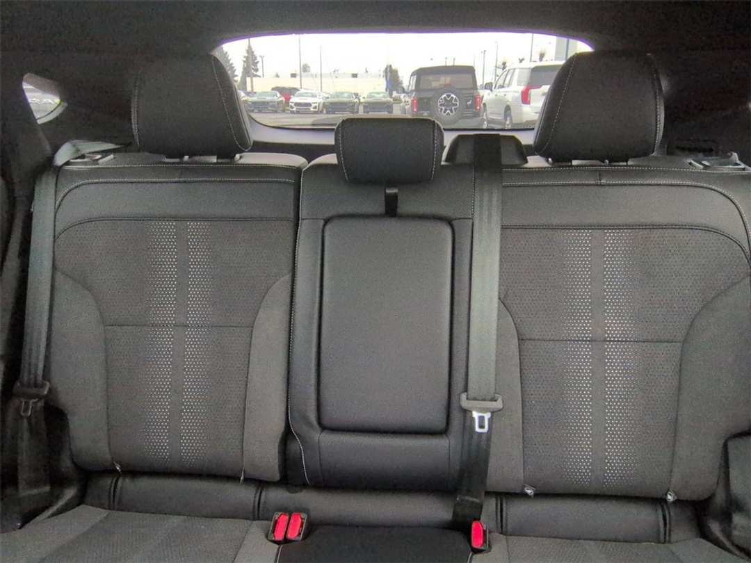 2025 Ford Mustang Mach-E GT - Image 25