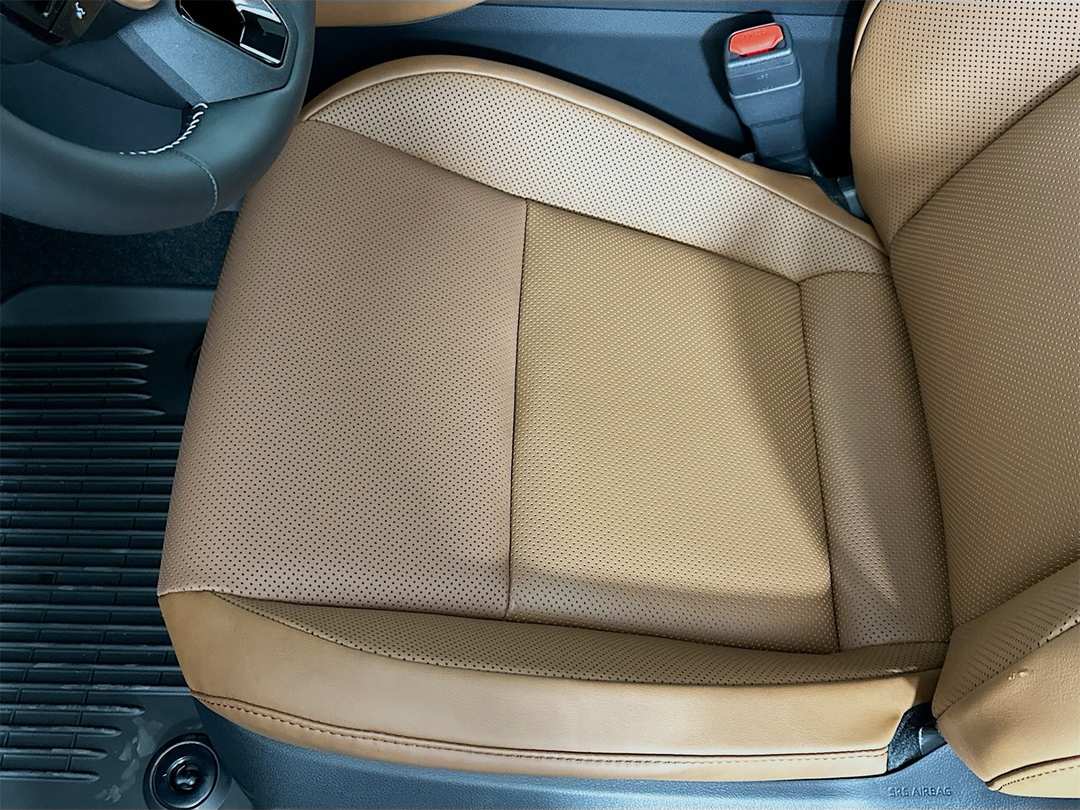 2026 Toyota Crown Signia Limited - Image 20