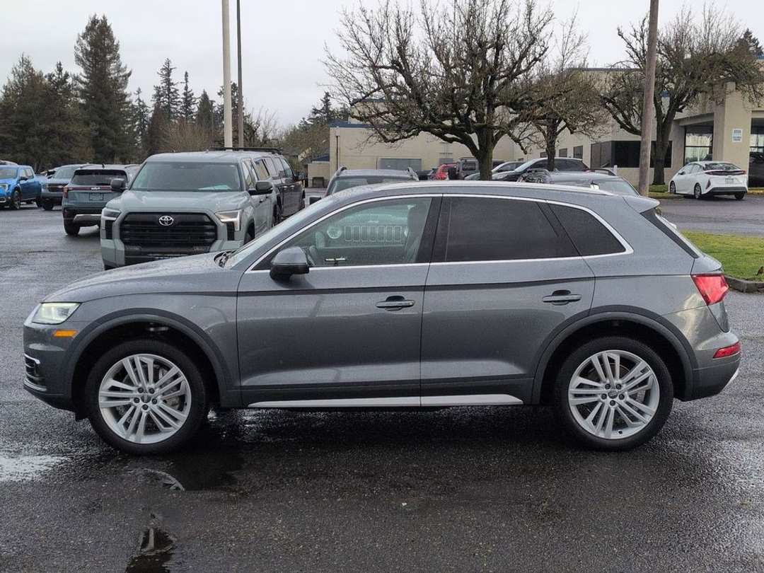 2020 Audi Q5 45 Premium Plus - Image 2