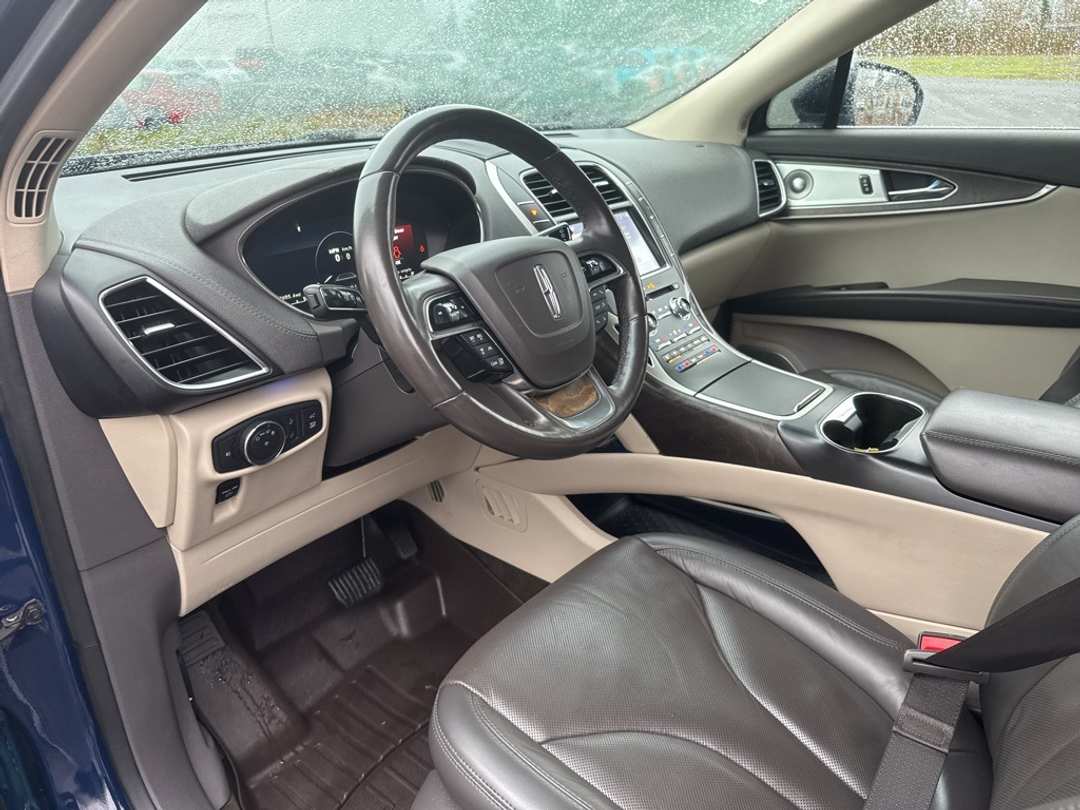 2020 Lincoln Nautilus Reserve - Image 14