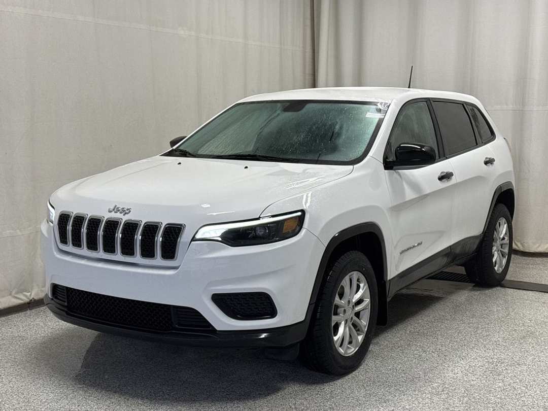 2019 Jeep Cherokee Sport - Image 2