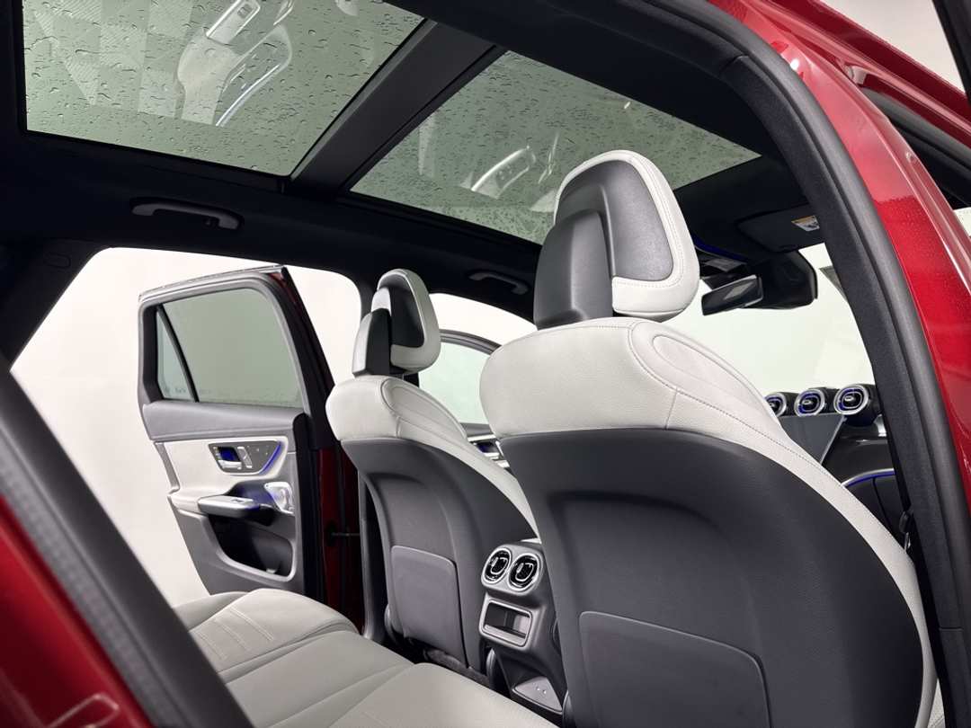 2026 Mercedes-Benz GLC GLC 300 - Image 19