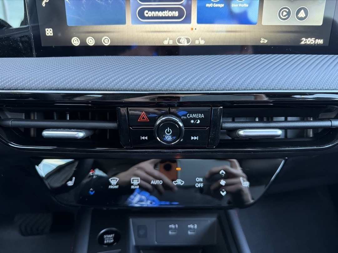 2026 Nissan Kicks SR - Image 27