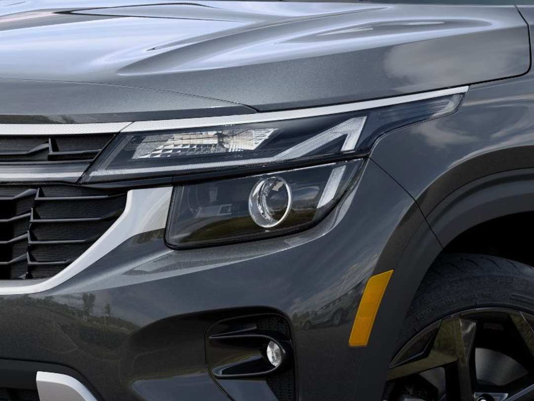 2026 Kia Seltos EX - Image 10