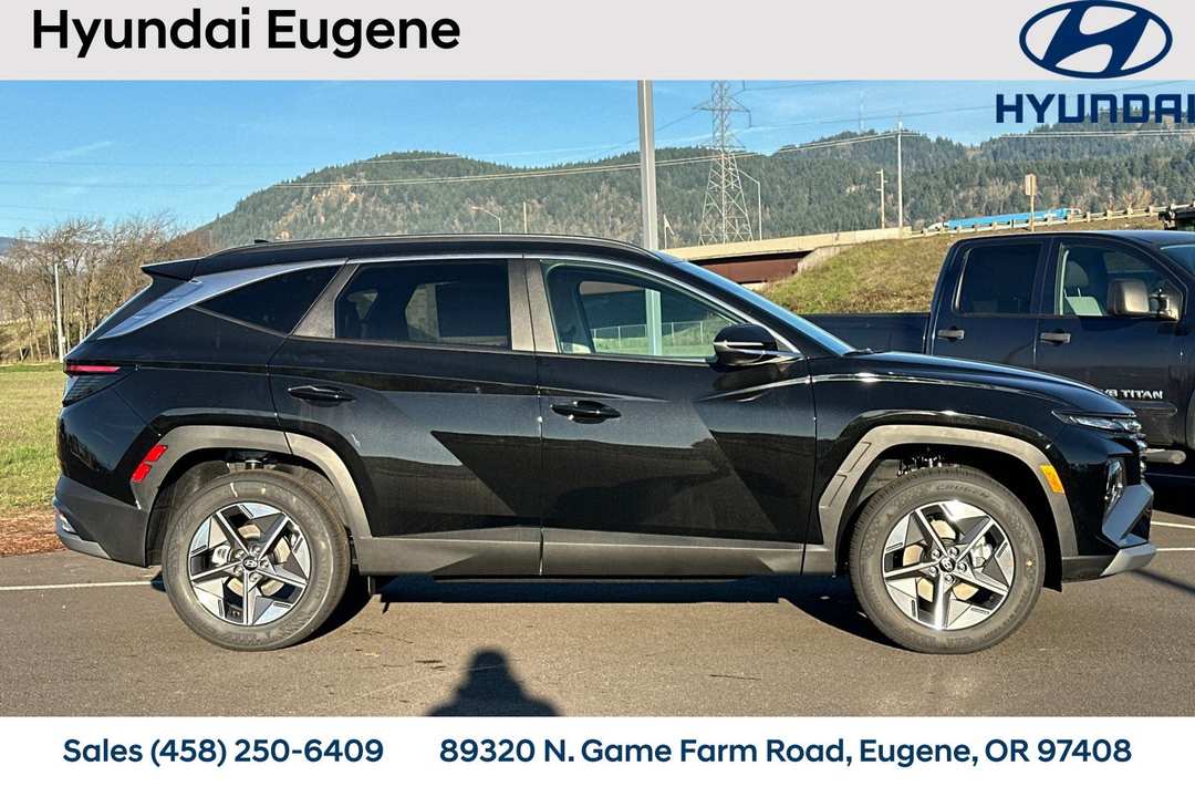 2026 Hyundai Tucson SEL Premium - Image 3