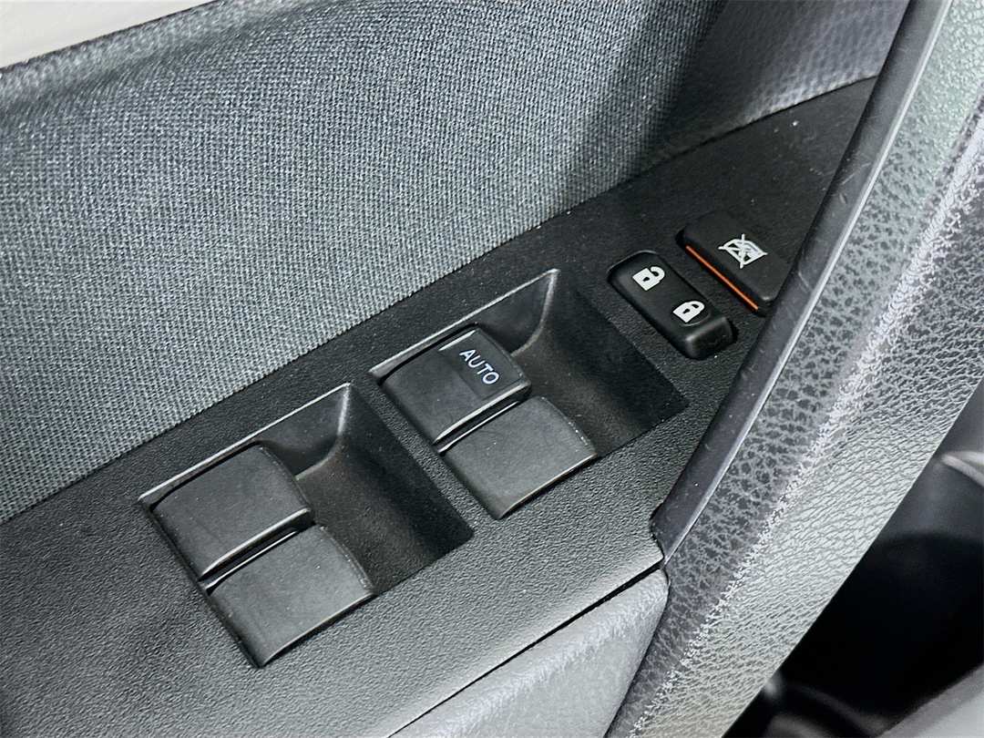 2019 Toyota Corolla LE - Image 17