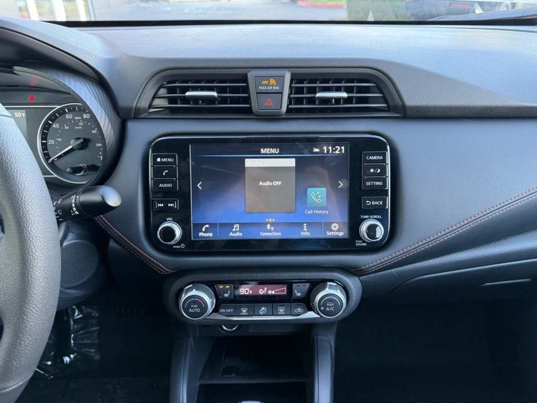 2025 Nissan Versa 1.6 SR - Image 20