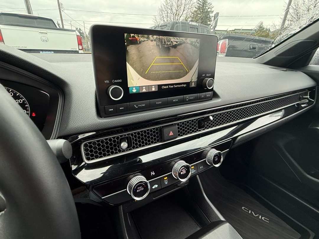 2025 Honda Civic Sport - Image 25