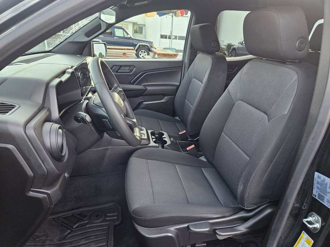 2024 Chevrolet Colorado Work - Image 14