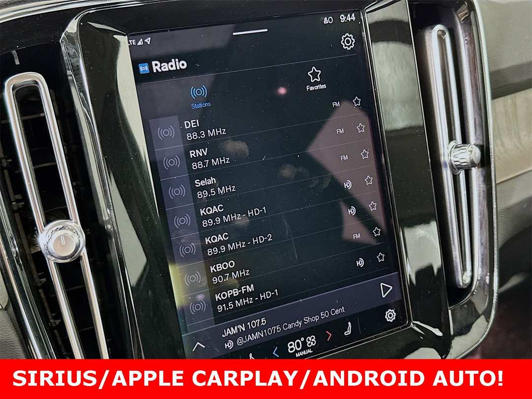 2025 Volvo Xc40 B5 Plus Dark Theme - Image 18