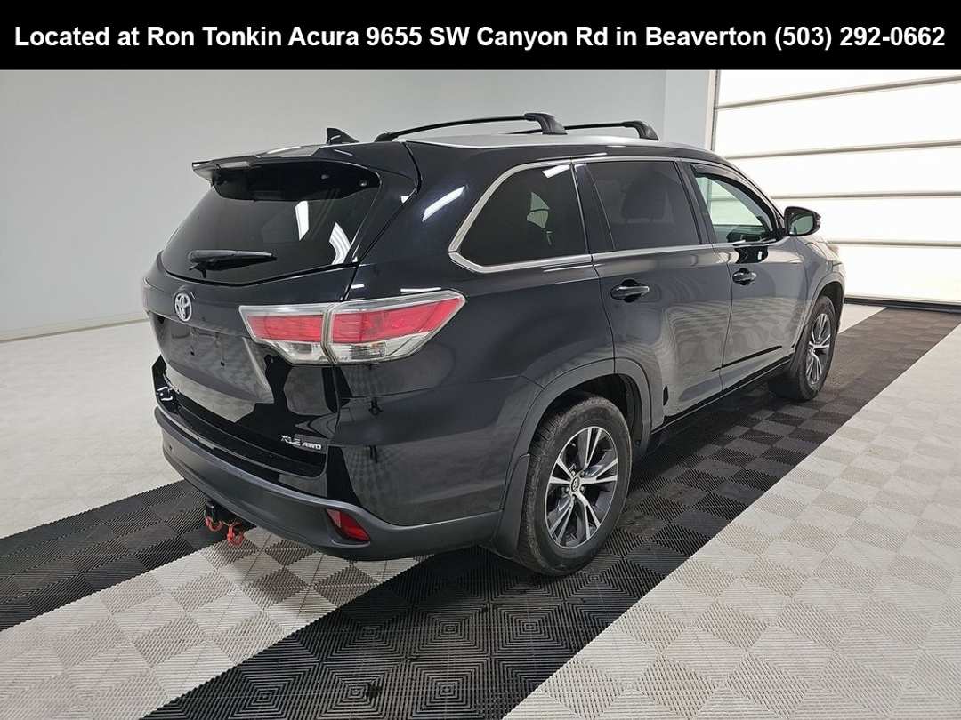 2016 Toyota Highlander XLE V6 - Image 5