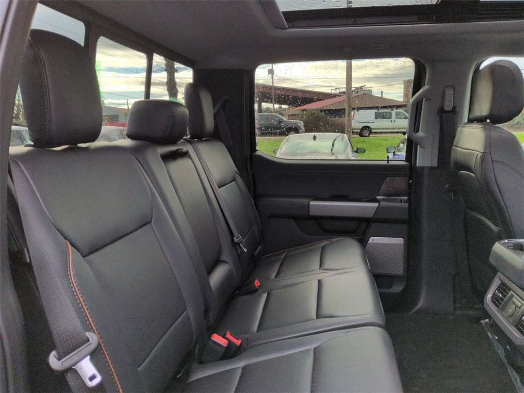 2026 Ford F-350Sd Lariat - Image 29