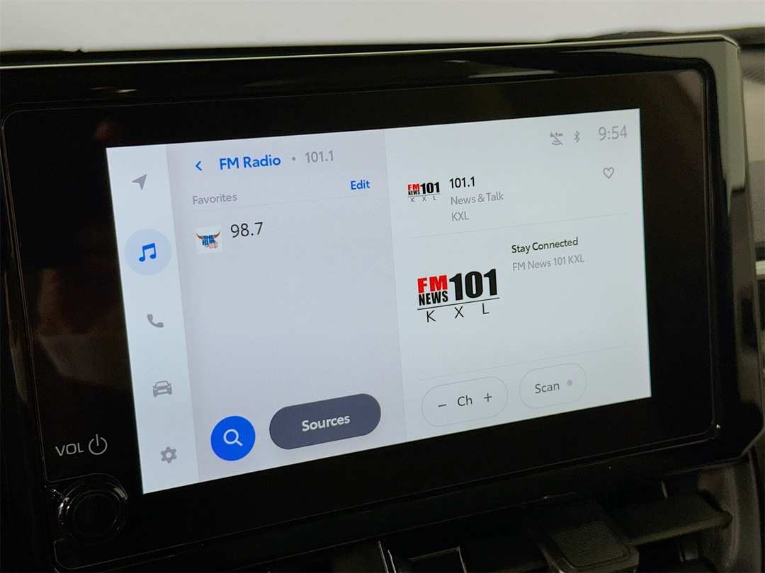 2026 Toyota Corolla Cross L - Image 15