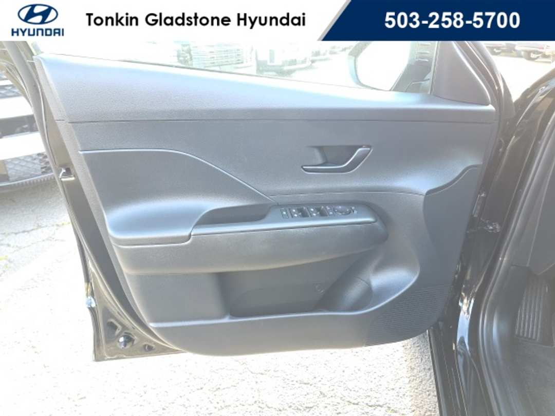 2024 Hyundai Kona SE - Image 8