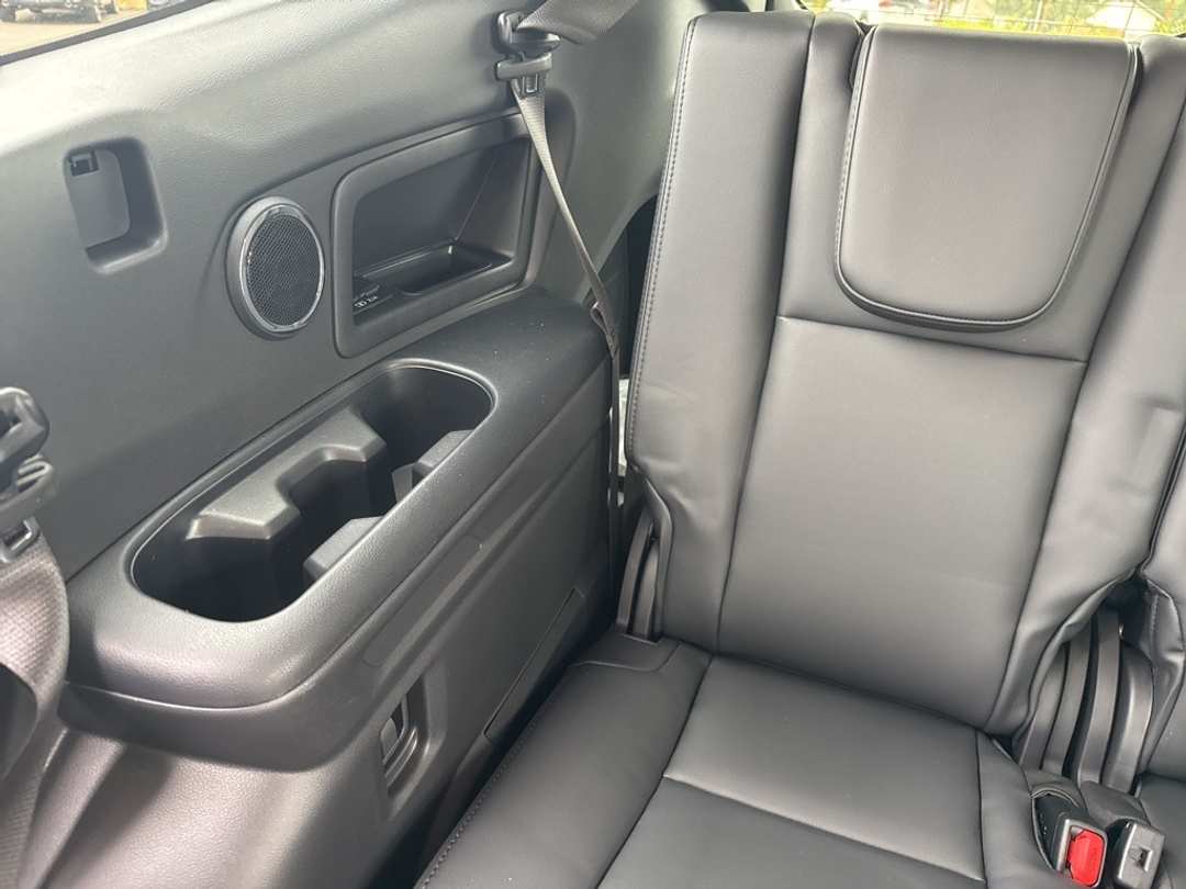 2025 Subaru Ascent Onyx Edition Touring - Image 35