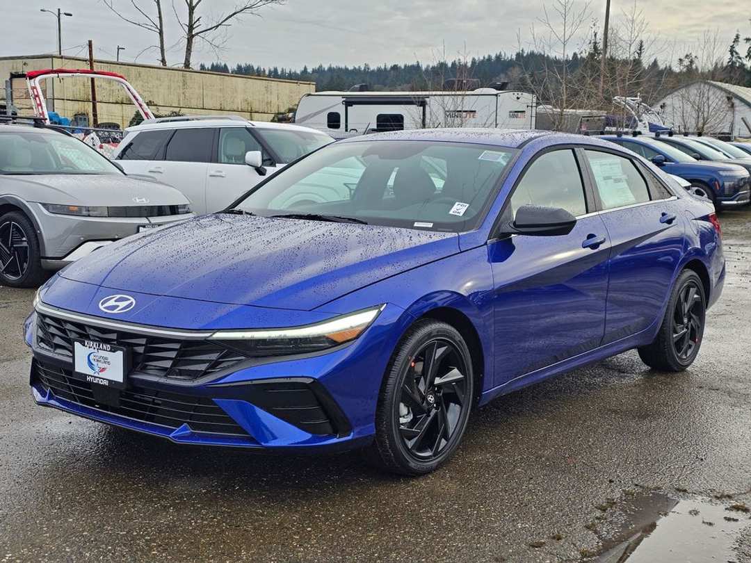 2026 Hyundai Elantra SEL Sport - Image 3