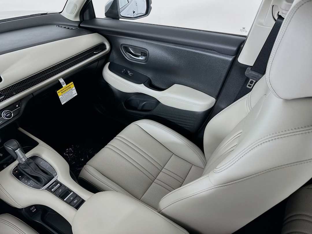 2026 Honda HR-V EXL - Image 23