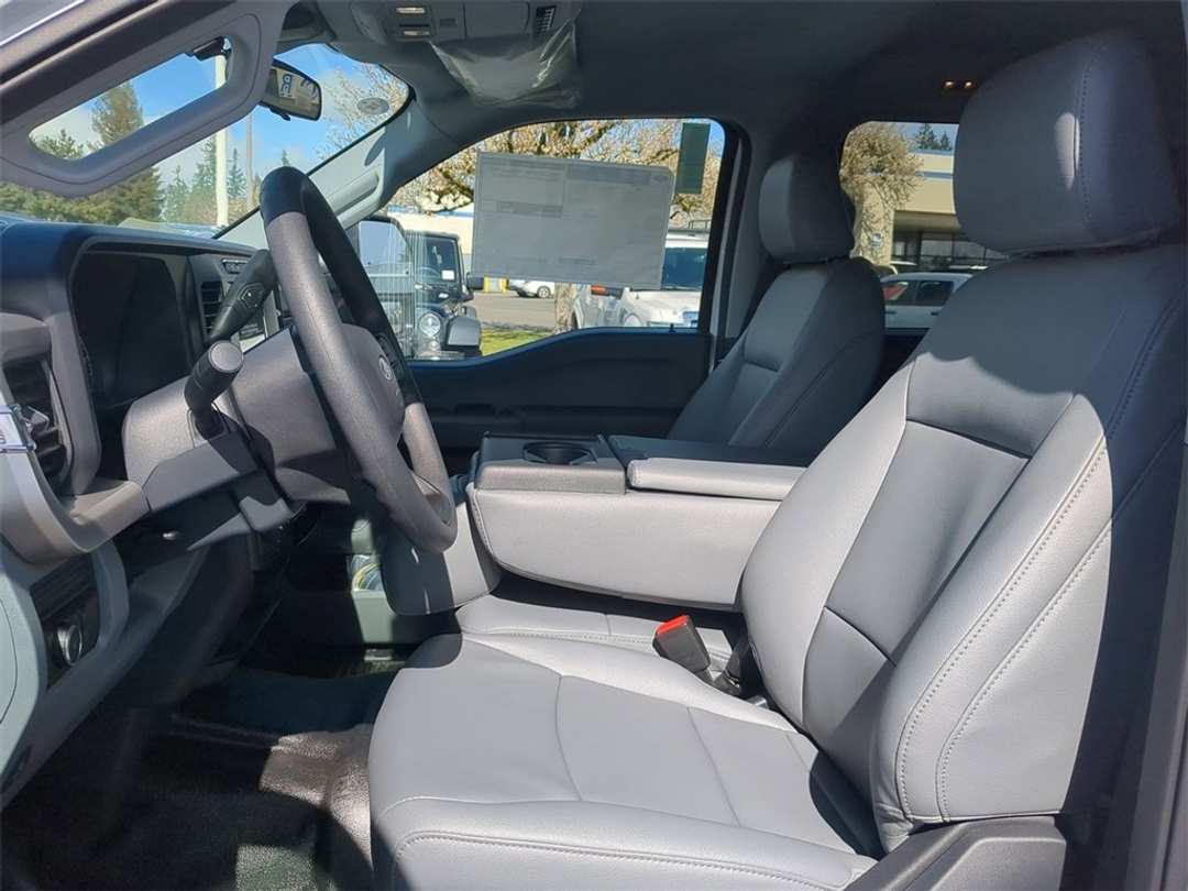 2024 Ford F-450Sd XL - Image 12