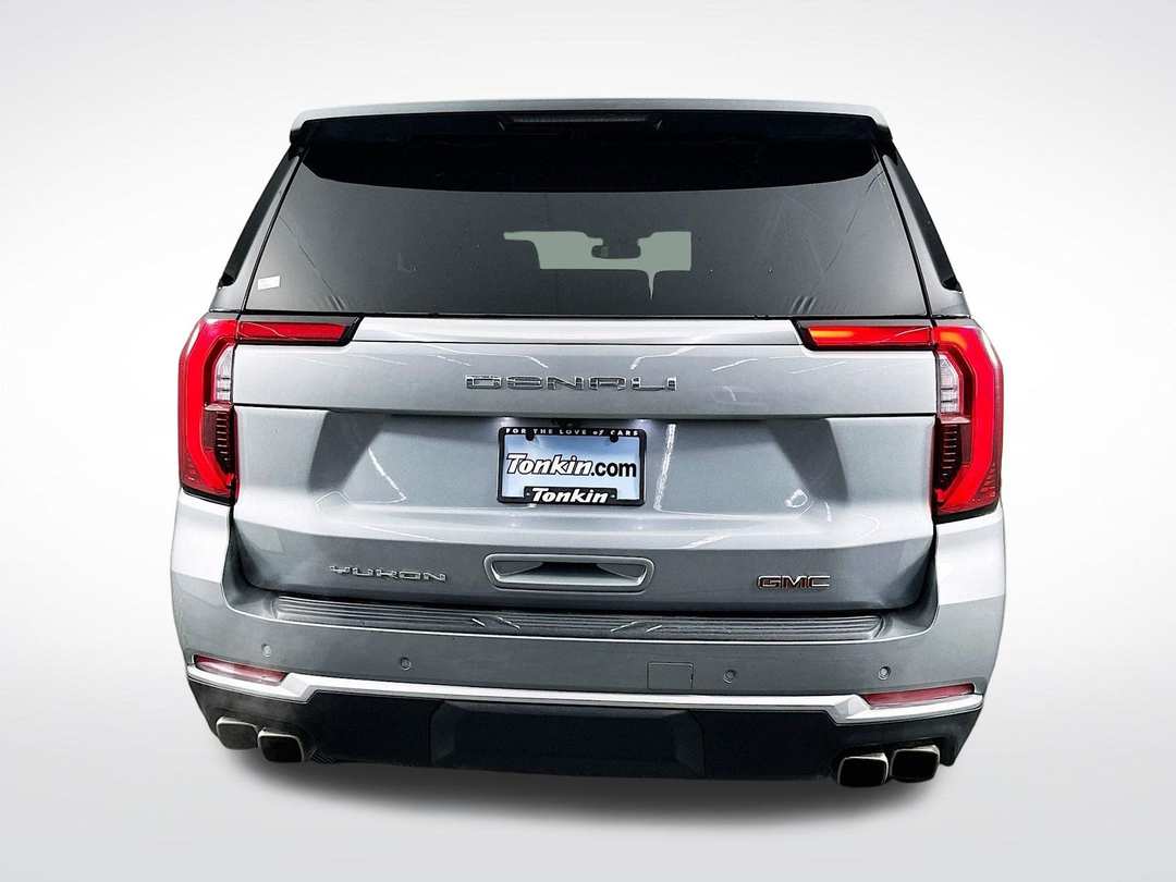 2025 GMC Yukon Denali - Image 7