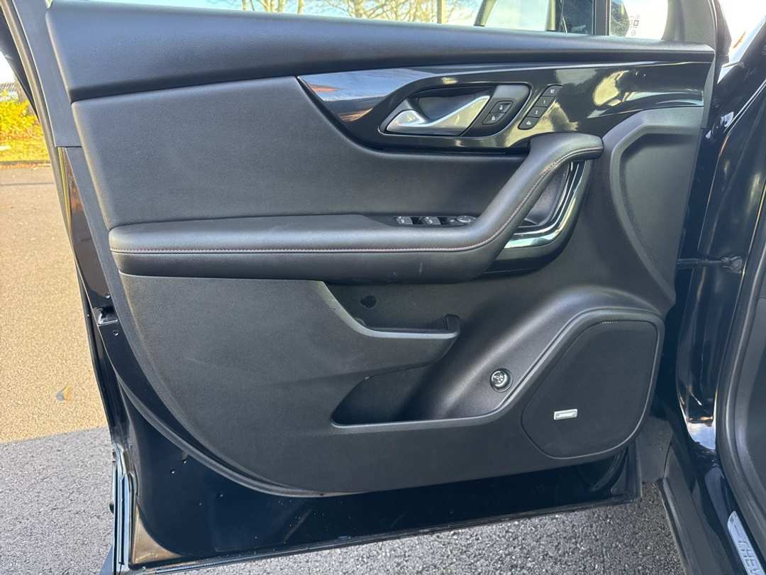 2022 Chevrolet Blazer RS - Image 11
