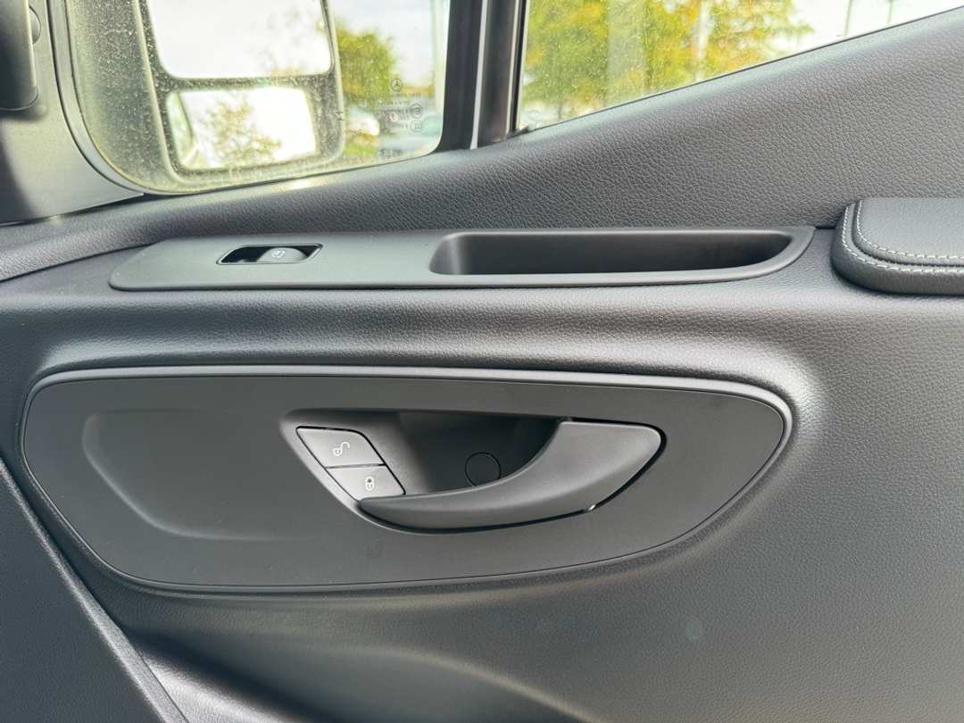 2024 Mercedes-Benz Sprinter 3500 Cargo 144 WB - Image 16