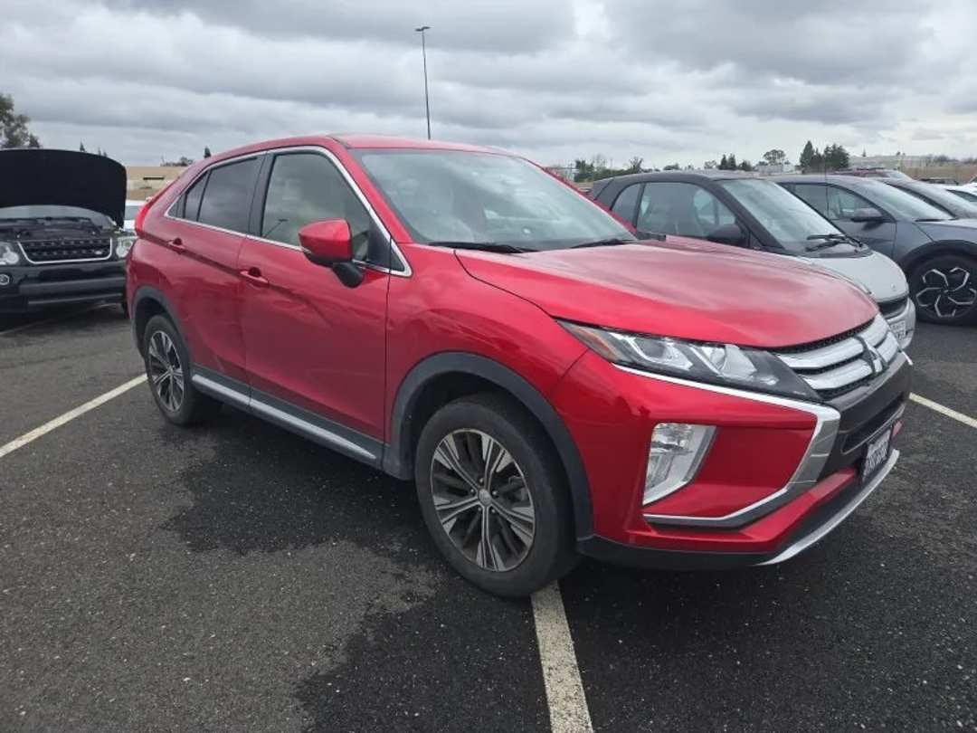 2018 Mitsubishi Eclipse Cross SE - Image 2