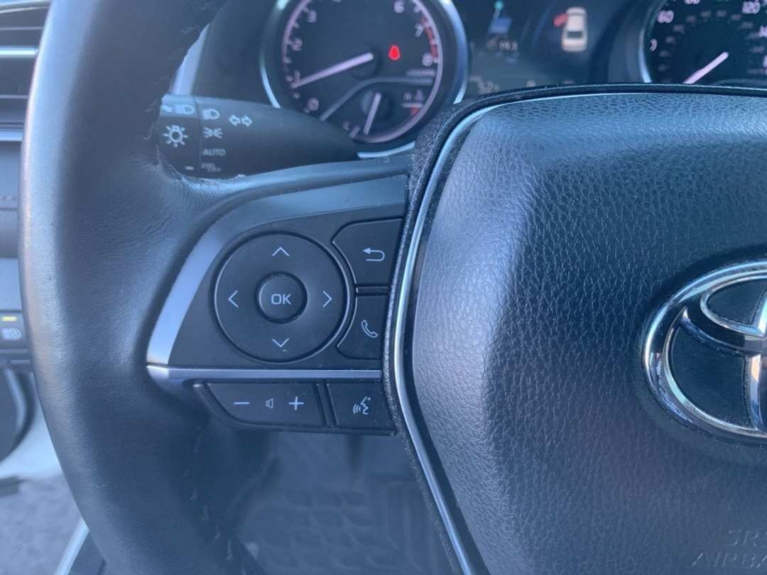 2019 Toyota Camry L - Image 13