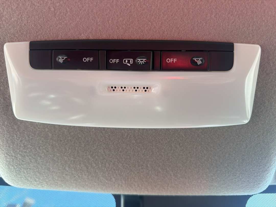 2024 Nissan Versa 1.6 SR - Image 39