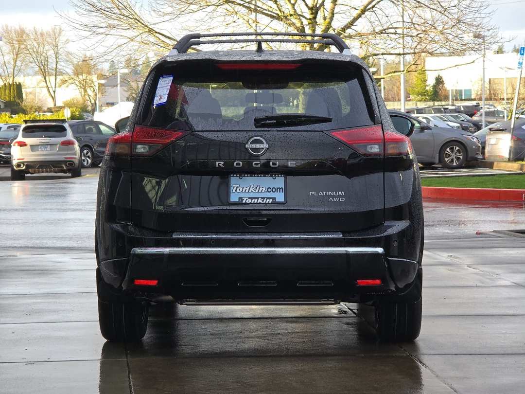 2026 Nissan Rogue Platinum - Image 4