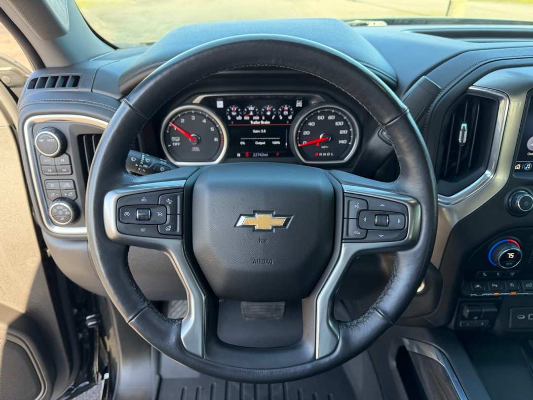 2020 Chevrolet Silverado 1500 LTZ - Image 21
