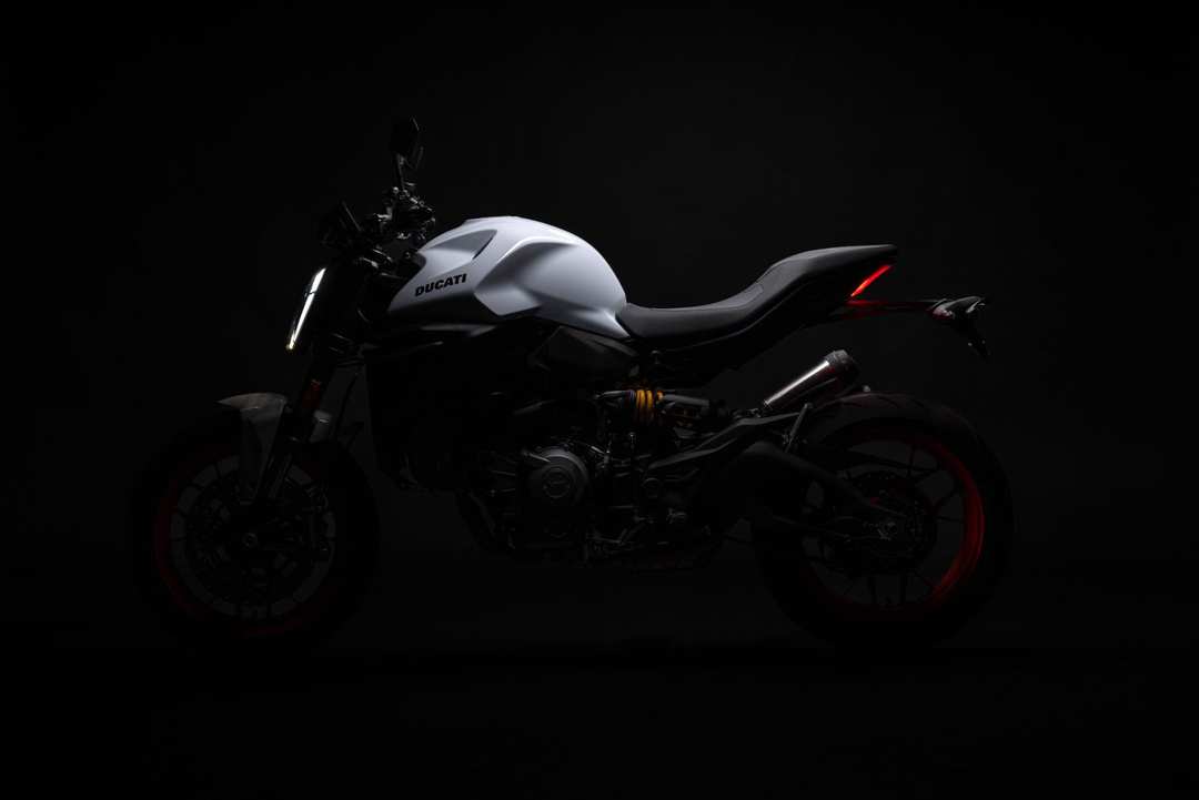 2026 Ducati Monster - Image 11