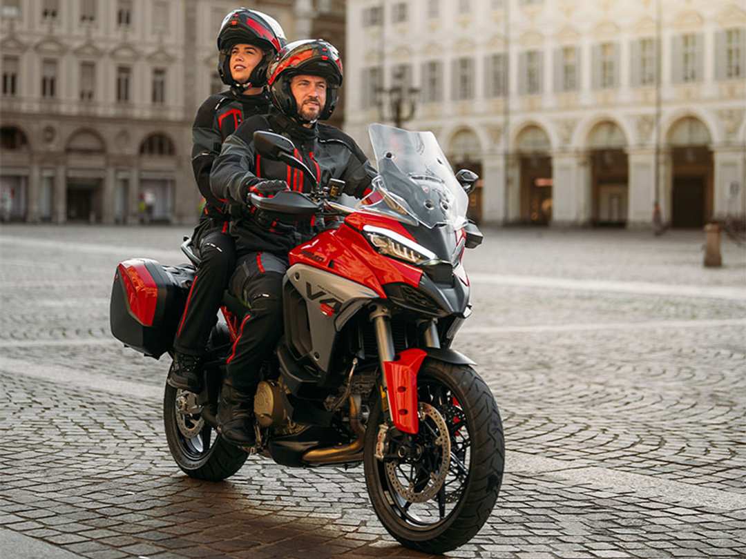 2025 Ducati Multistrada V4 S Travel & Radar - Image 23