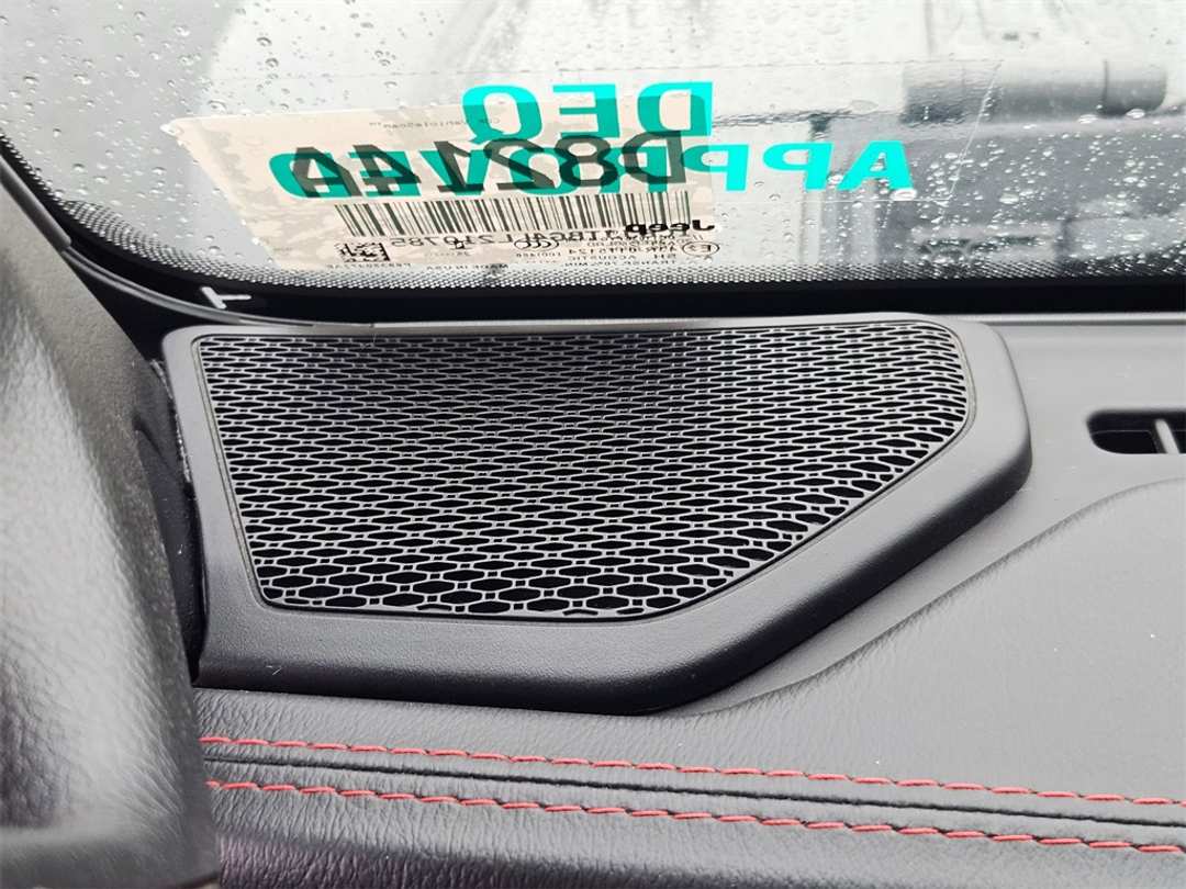 2020 Jeep Gladiator Rubicon - Image 12