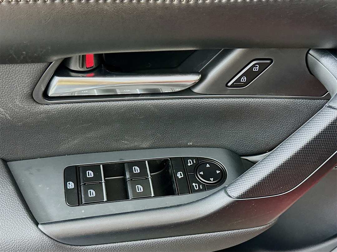 2026 MAZDA Cx-50 Premium Plus - Image 18