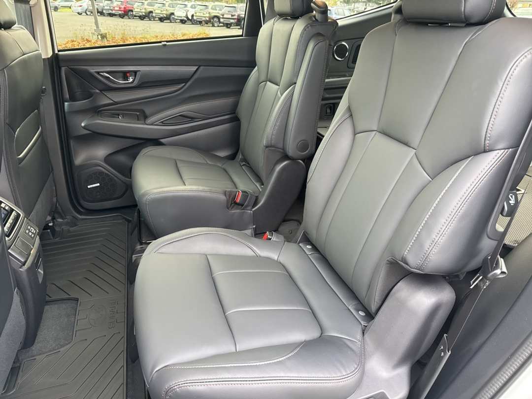 2026 Subaru Ascent Limited Bronze Edition - Image 19