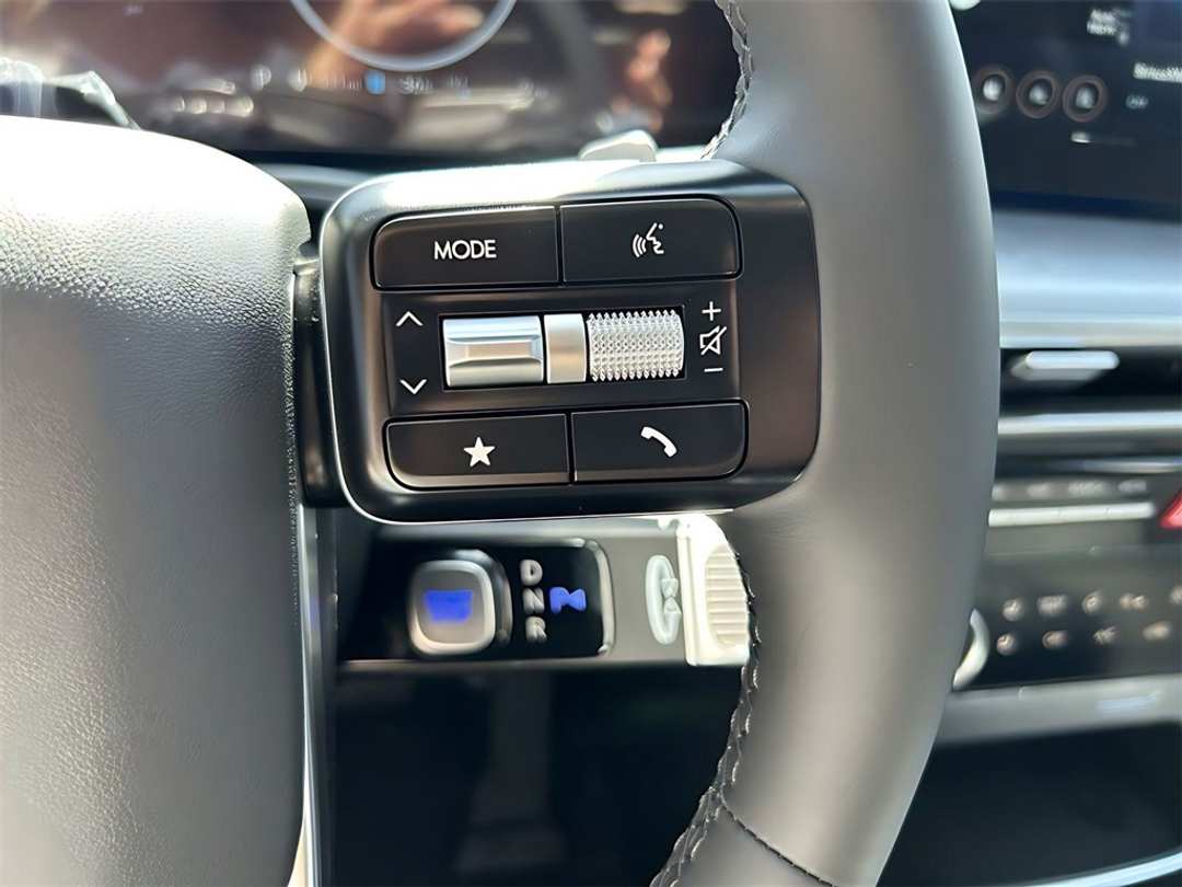 2026 Hyundai Ioniq 9 SEL - Image 15