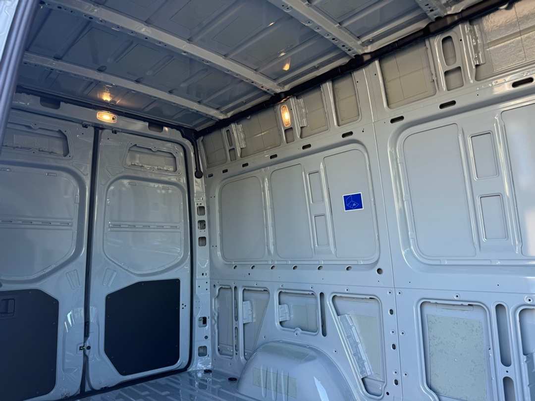 2025 Mercedes-Benz Sprinter 2500 Cargo 144 WB - Image 11