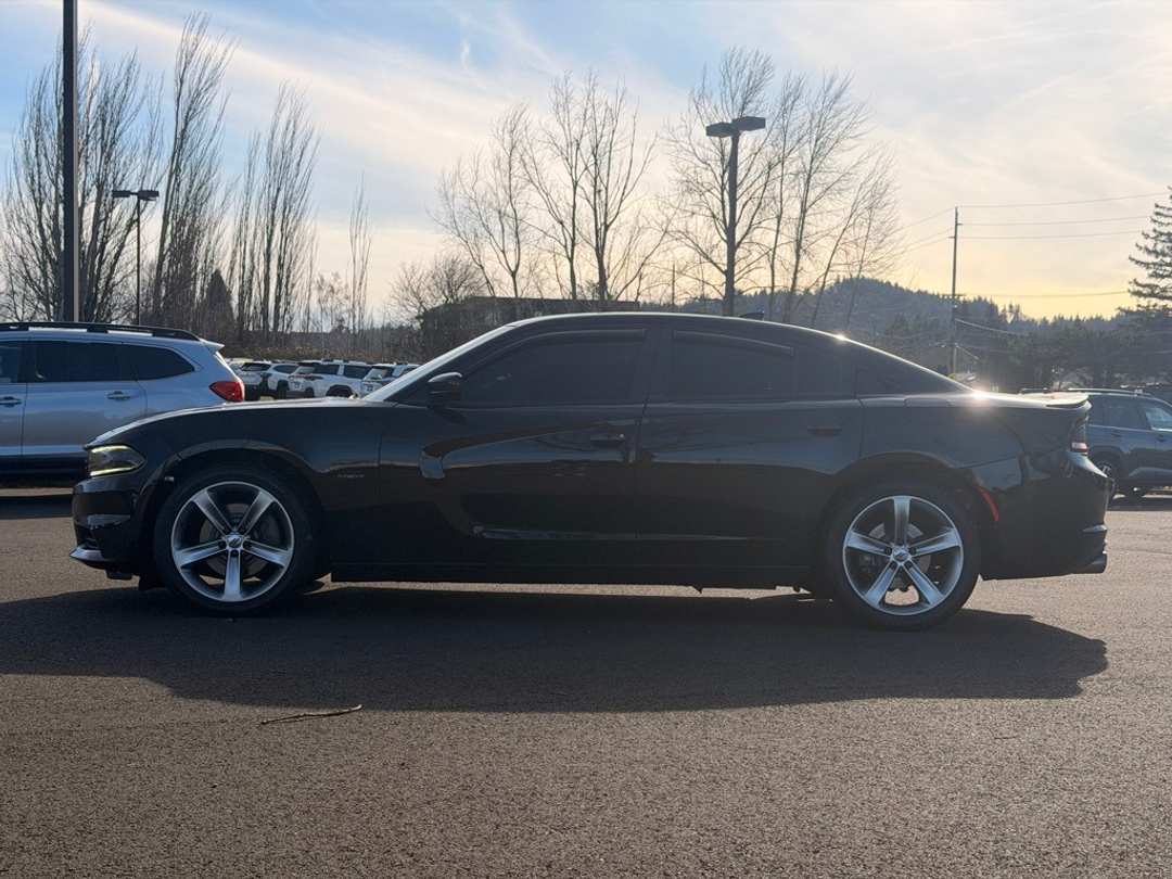 2017 Dodge Charger R/T - Image 4