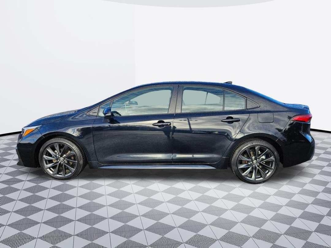 2024 Toyota Corolla XSE - Image 3