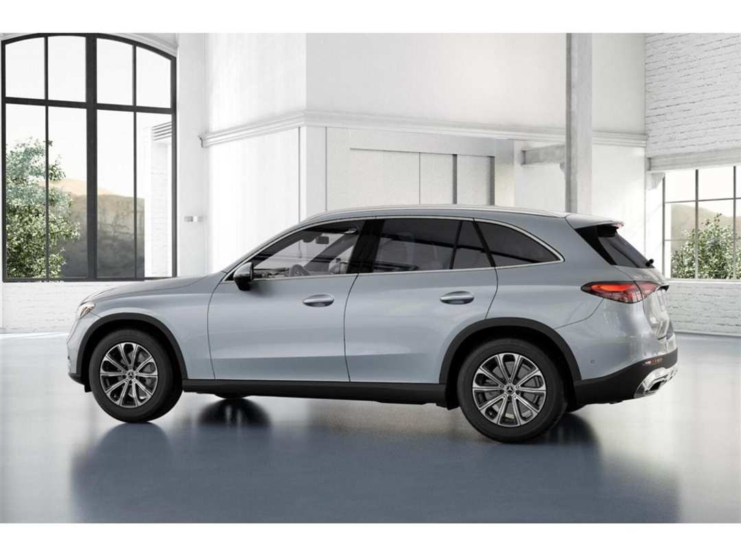 2025 Mercedes-Benz GLC GLC 300 - Image 32